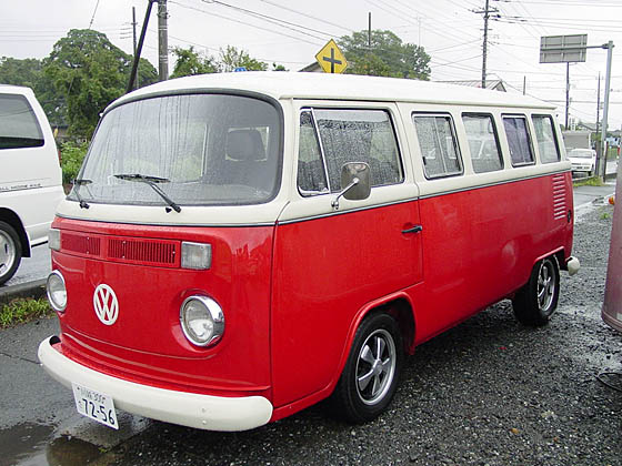 '84 VW T-2 LATE BUS