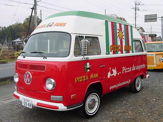 '72 VW T-2 HIGHROOF with RoofAC